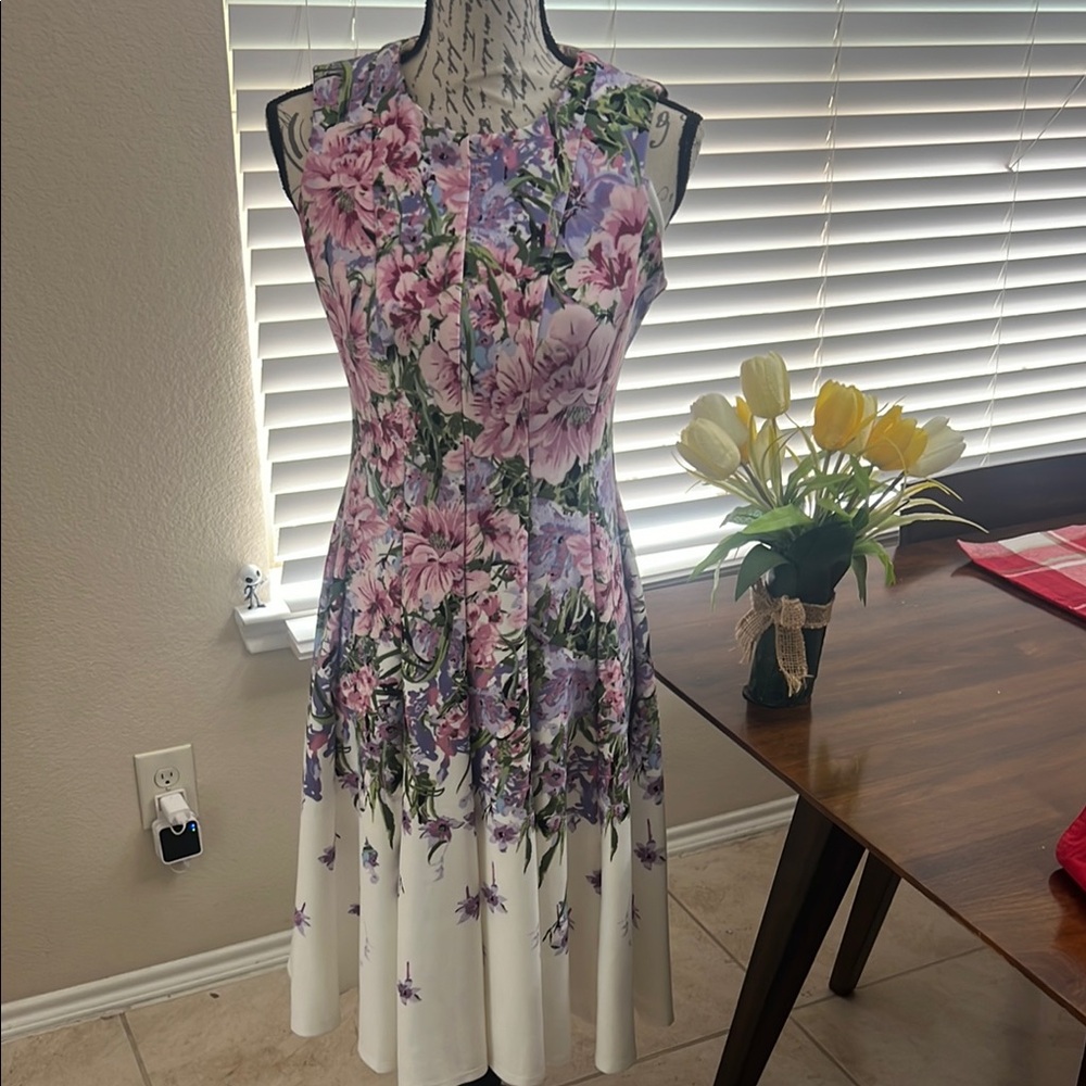 Floral Sleeveless Dress - Purple and White